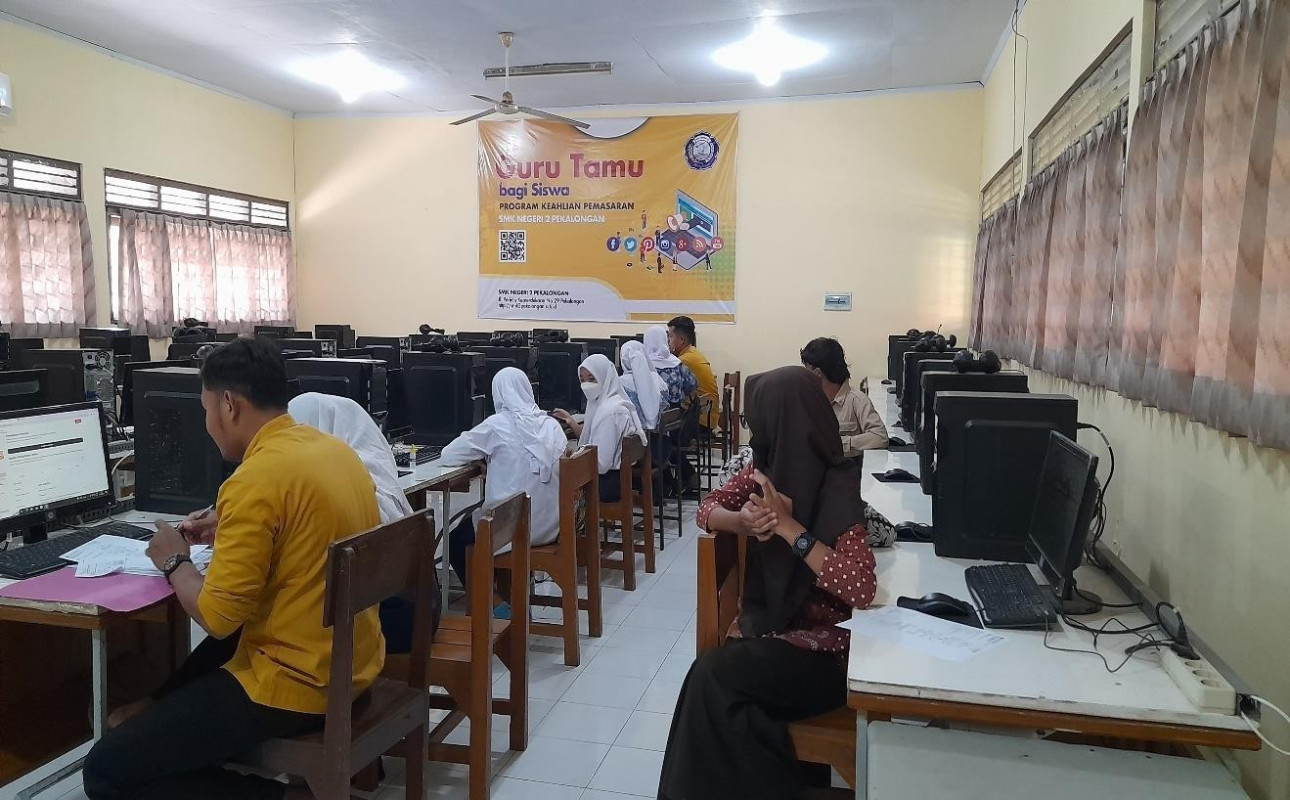 KEGIATAN PENERIMAAN PESERTA DIDIK BARU DI SMK NEGERI 2 PEKALONGAN